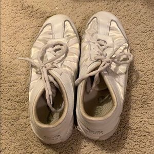 nfinity cheer shoes